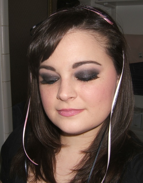 working-for-mac-day-1-hello-kitty-slately-black-look-13