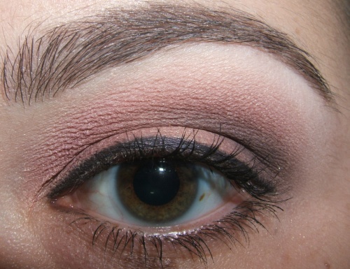 laura-mercier-does-neutrals-look-2