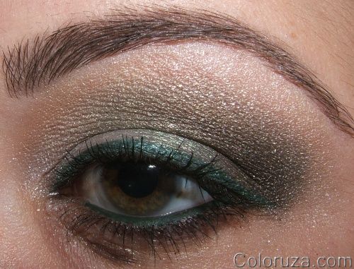 lots-of-mineral-shadows-look-17