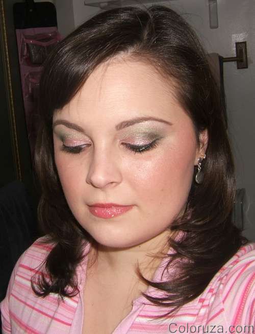 springtime-pink-green-look-4